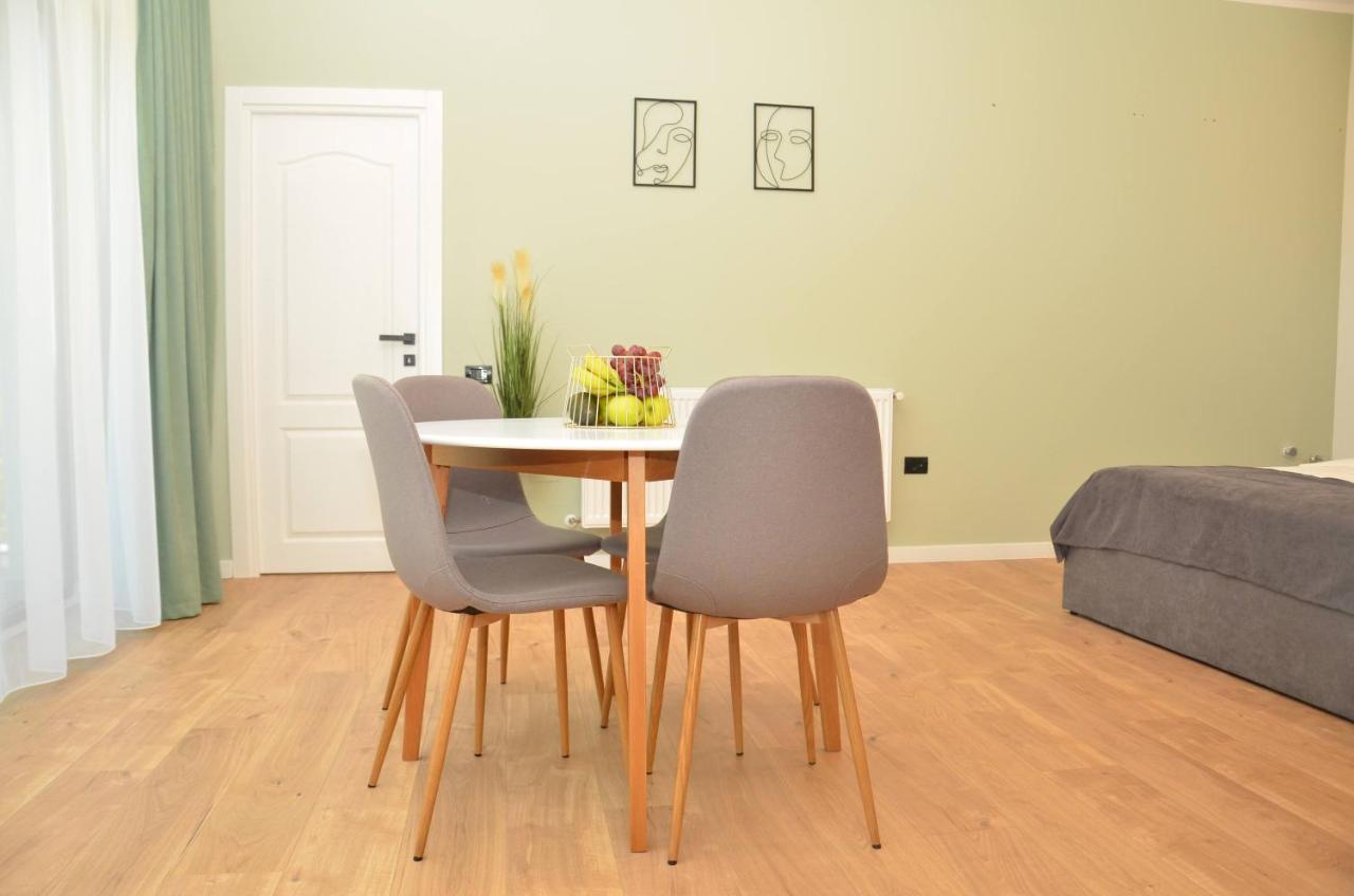 Forest Boutique Pitesti Ngoại thất bức ảnh